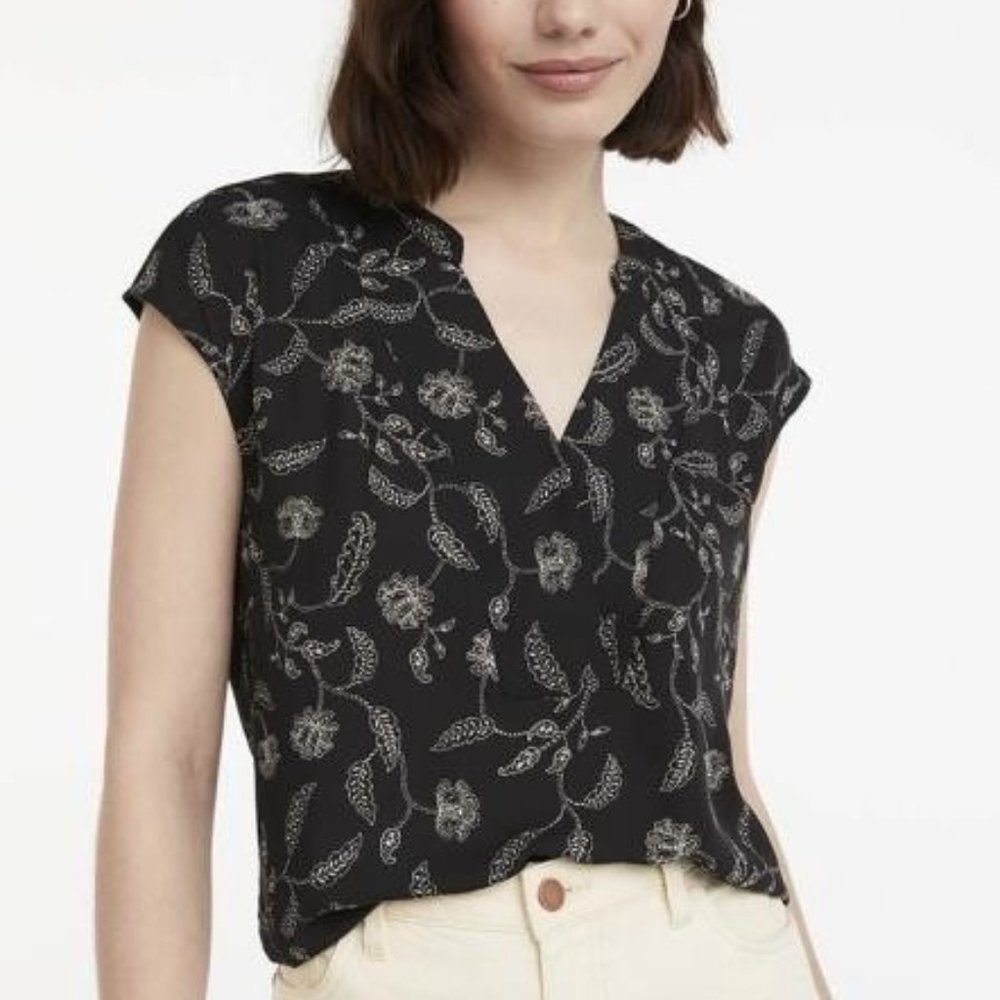 Reitmans Silky Crepe Floral Blouse XXL Black White Sleeveless Work Top